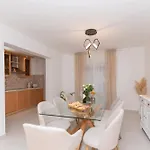 Klara Apartment
